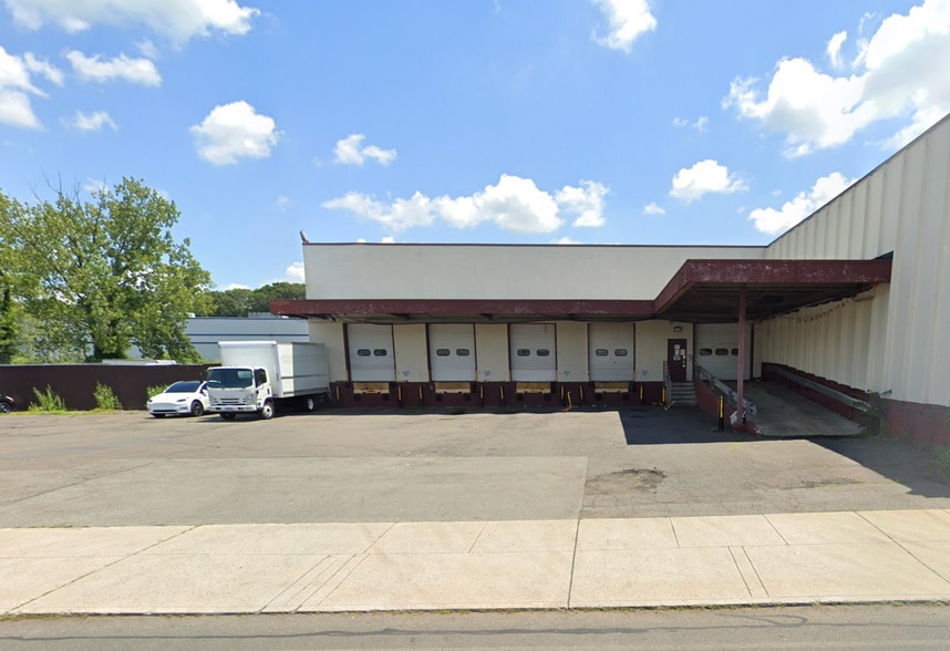 More Photos Of 45 Gracey Ave, Meriden Manufacturing For Lease