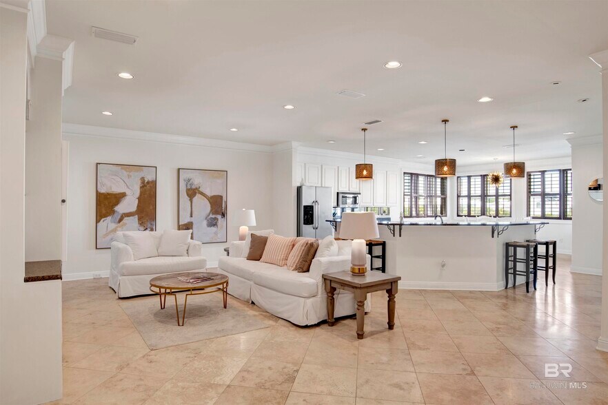 More Photos Of 16 Market St, Orange Beach Office For Sale