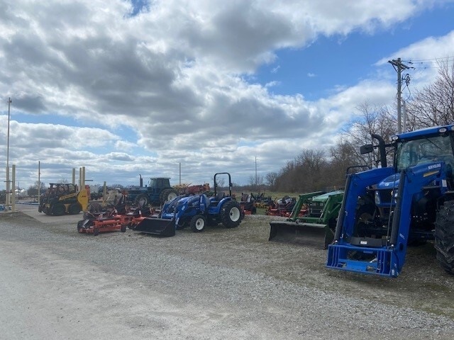 More Photos Of 1284 NE Highway 52, Clinton Truck Terminal For Sale