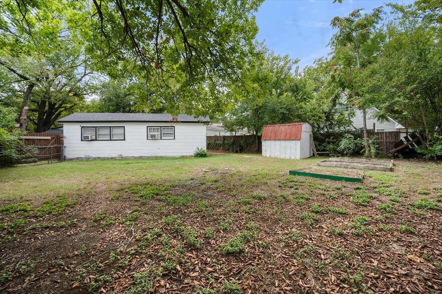 More Photos Of 3837 Earl St, Fort Worth Multifamily For Sale