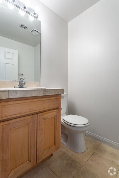 More Photos Of 1239 W 30th St, Los Angeles Apartments For Sale