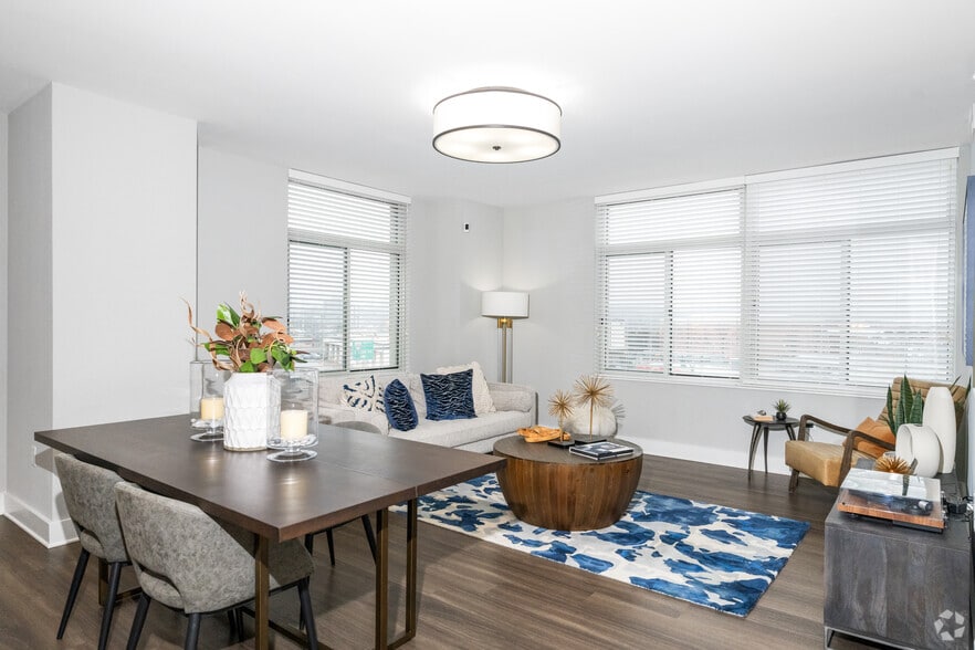 More Photos Of 3400 S Clark St, Arlington Apartments For Lease