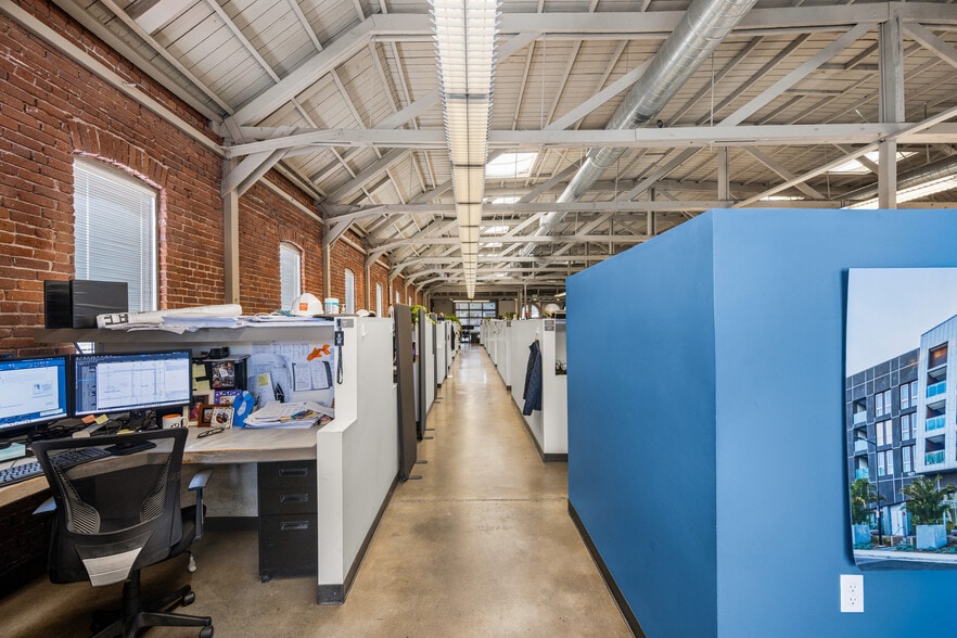 More Photos Of 321 W Chapman Ave, Orange Office For Lease