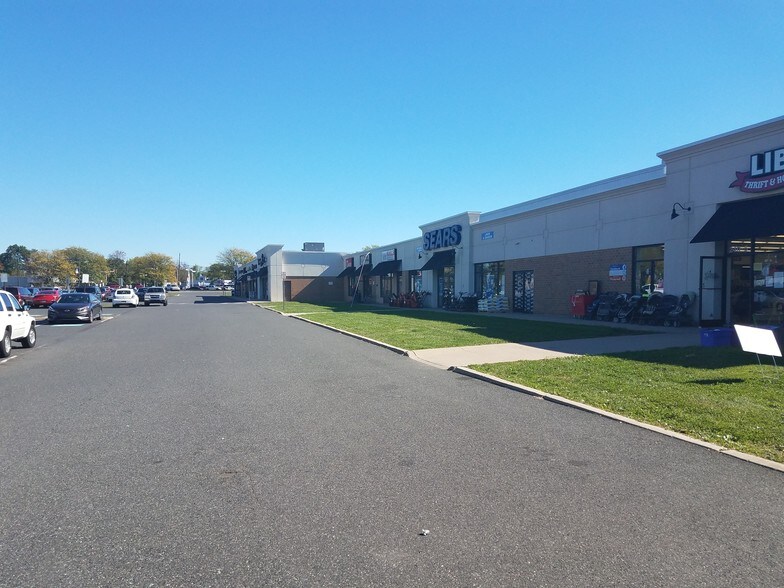 More Photos Of 238-240 S West End Blvd, Quakertown Land For Lease