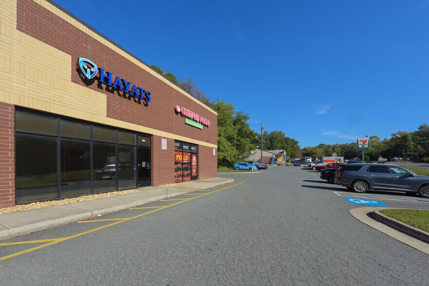 More Photos Of 3619 Richmond Hwy, Stafford Light Distribution For Sale