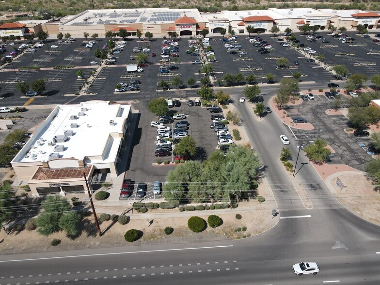 More Photos Of 10775-10885 N Oracle Rd, Tucson Unknown For Lease