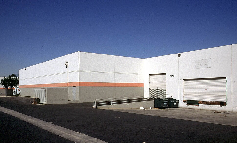 More Photos Of 7240 E Slauson Ave, Commerce Warehouse For Lease