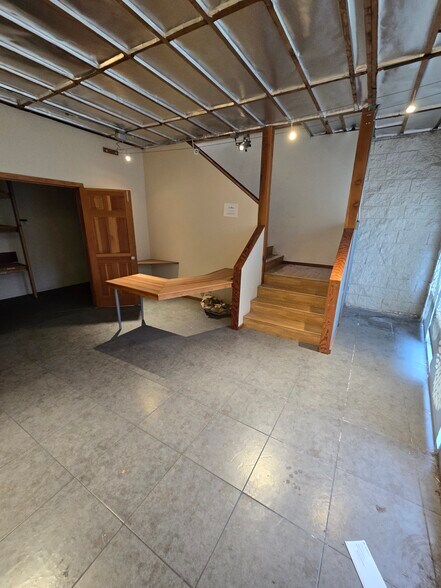 More Photos Of 13375 Beach Ave, Marina Del Rey Warehouse For Lease