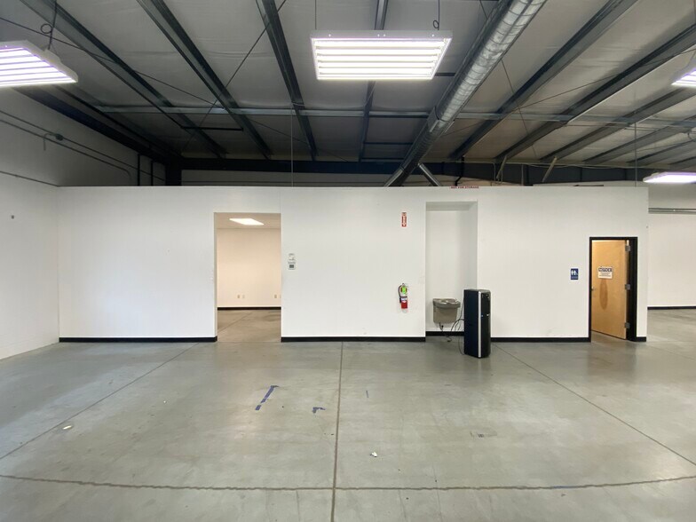 More Photos Of 1793 N Main St, Orrville Service For Sale