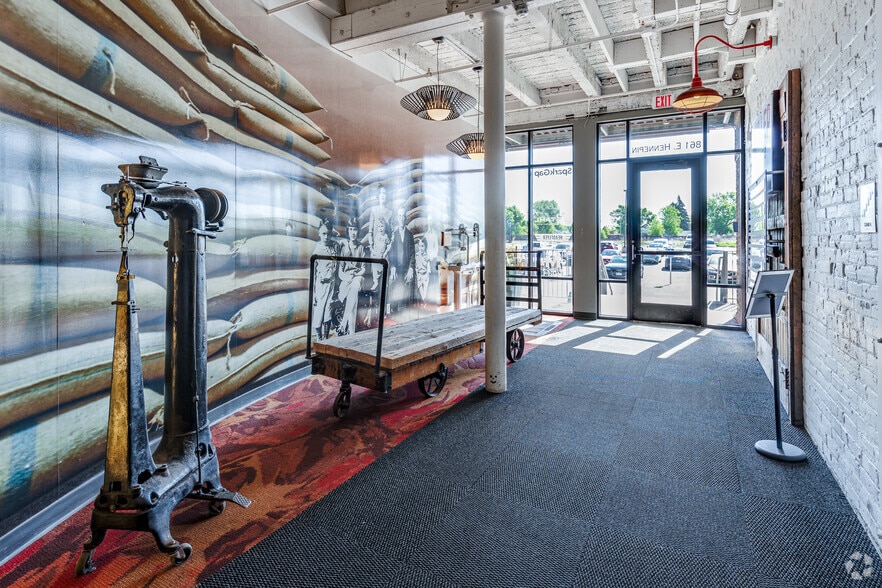 More Photos Of 861 E Hennepin Ave, Minneapolis Manufacturing For Lease