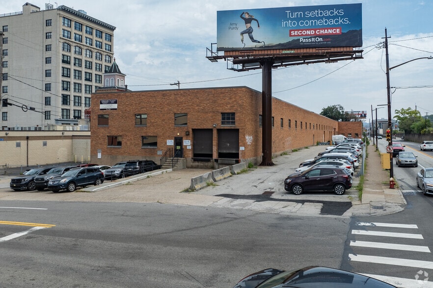 More Photos Of 1601 Liberty Ave, Pittsburgh Warehouse For Sale