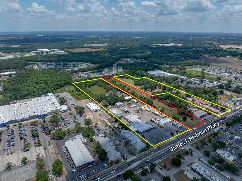 More Photos Of 2900 James L Redman Pky, Plant City Freestanding For Sale
