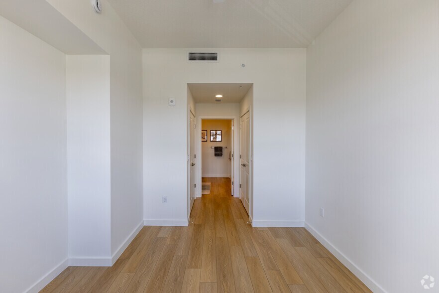 More Photos Of 8205 Commerce, Miami Lakes Apartments For Lease