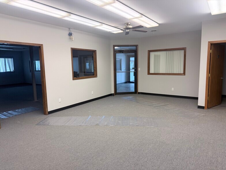 More Photos Of 118 N State Route 1, Saint Anne Warehouse For Sale