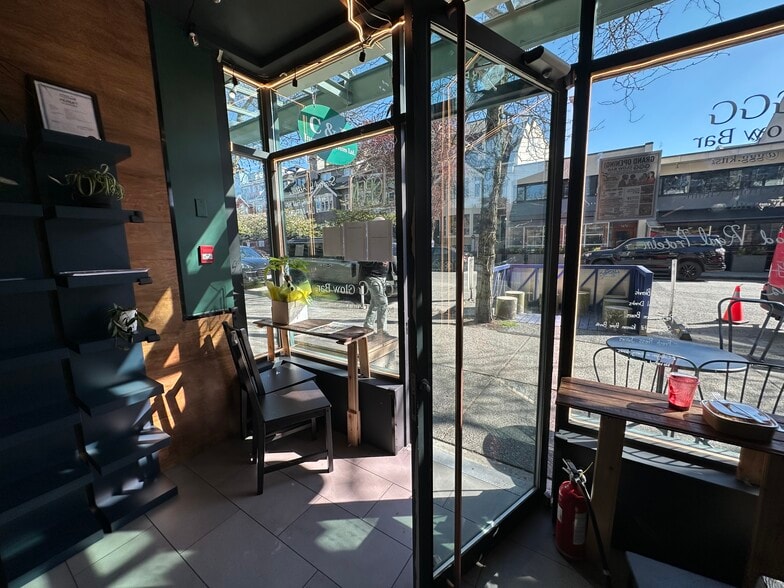 More Photos Of 1835 1st Ave W, Vancouver Apartments For Sale
