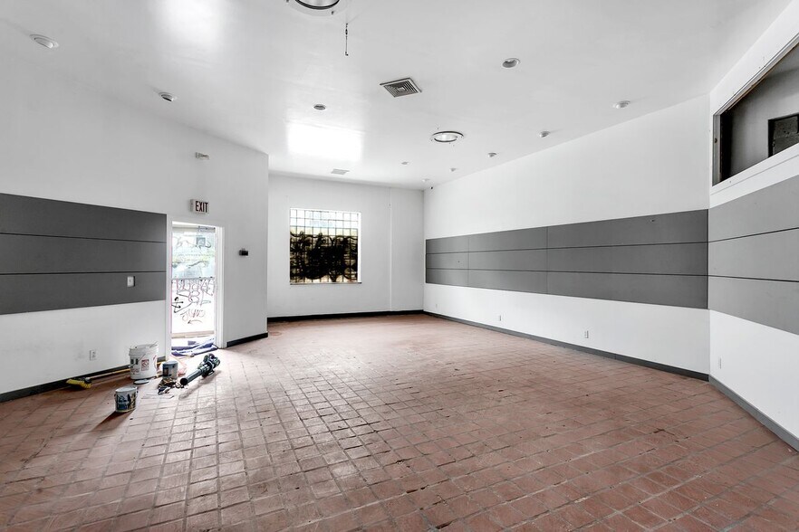 More Photos Of 420 N Craig St, Pittsburgh General Retail For Sale