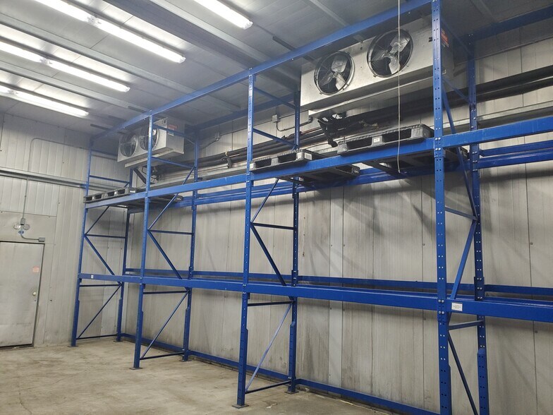 More Photos Of 823 E Virginia St, Evansville Warehouse For Sale