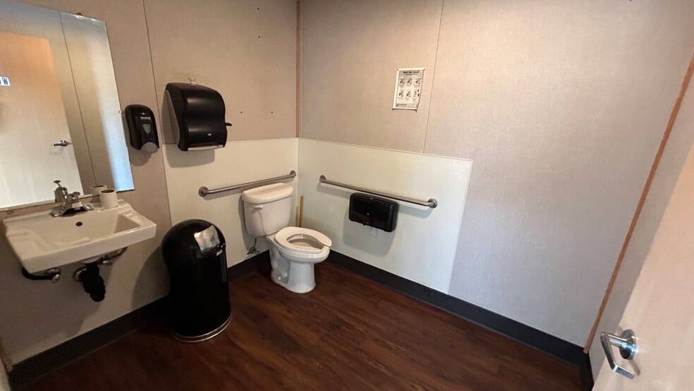 More Photos Of 2144 E Roosevelt St, Phoenix Light Distribution For Sale