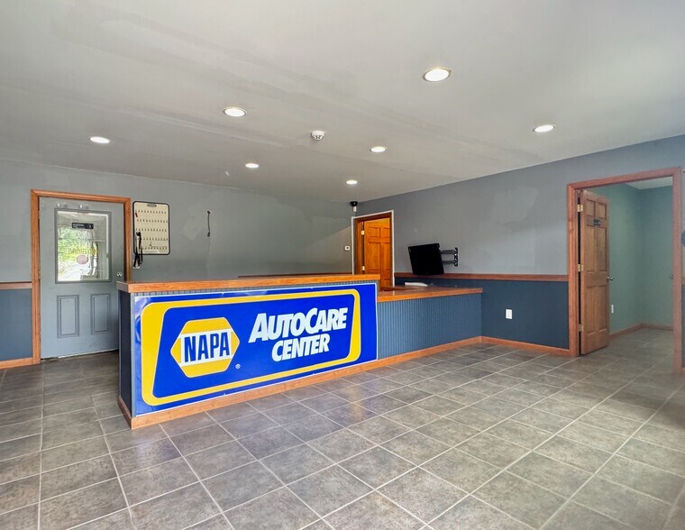 More Photos Of 7 Canaan Rd, Waymart Auto Repair For Sale