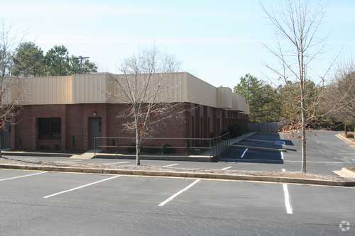 More Photos Of 3005 Lenora Church Rd, Snellville Office For Lease