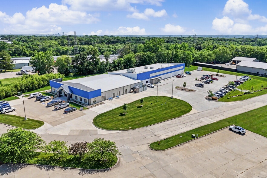 Primary Photo Of 6280 NE 14th St, Des Moines Warehouse For Sale