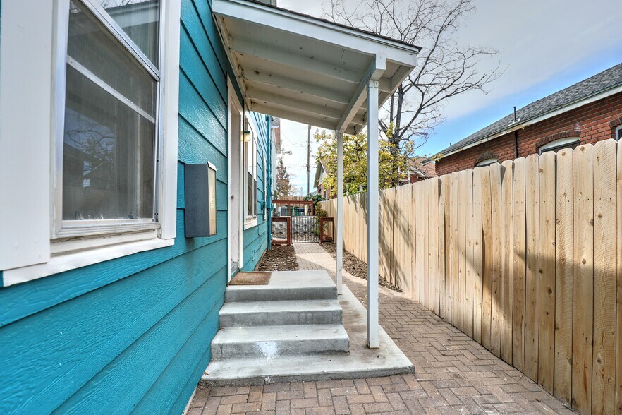 More Photos Of 444 Roberts St, Reno Apartments For Sale