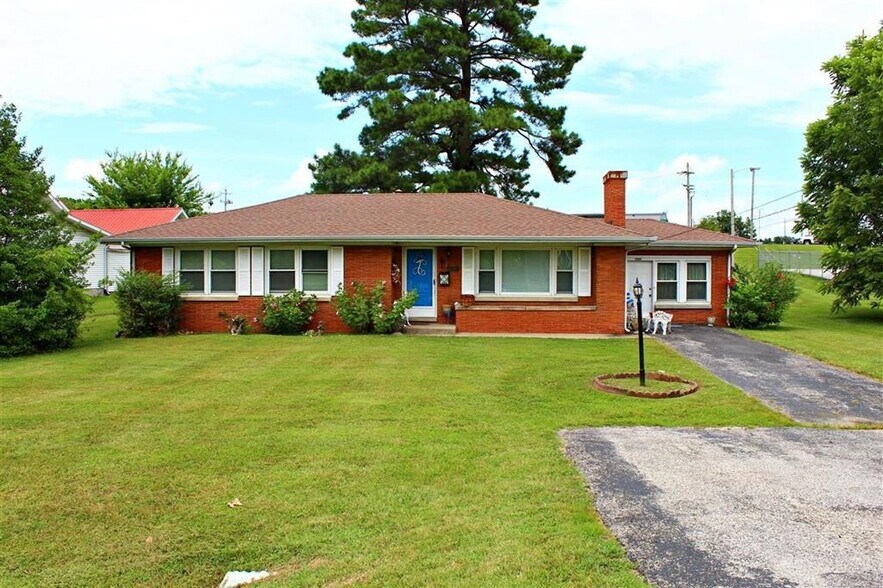 Primary Photo Of 1009 Cleveland Ave, Glasgow Office For Sale