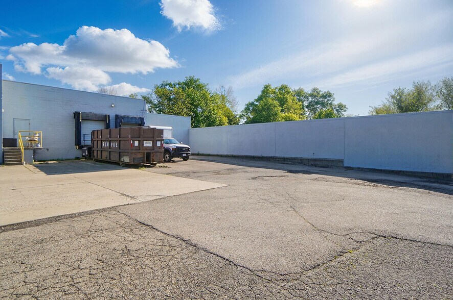 More Photos Of 50 Eswin St, Cincinnati Freestanding For Sale