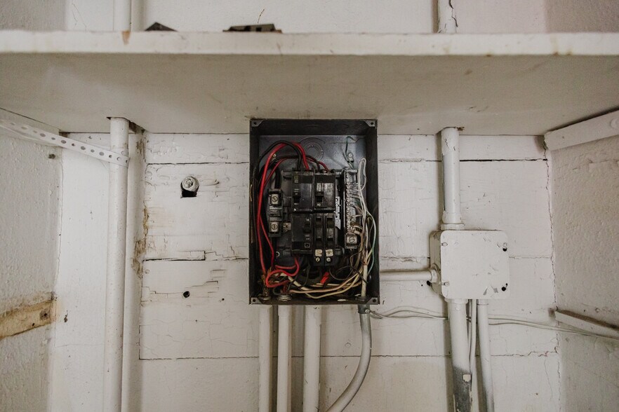 More Photos Of 123 E Madison Ave, Arkansas City Apartments For Sale