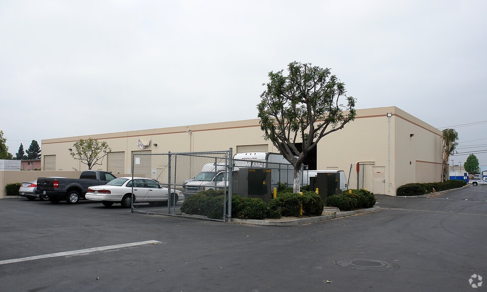 More Photos Of 12600 Westminster Ave, Garden Grove Warehouse For Sale