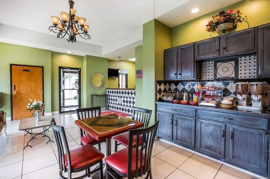 More Photos Of 2051 Gordon Hwy, Augusta Hotel For Sale