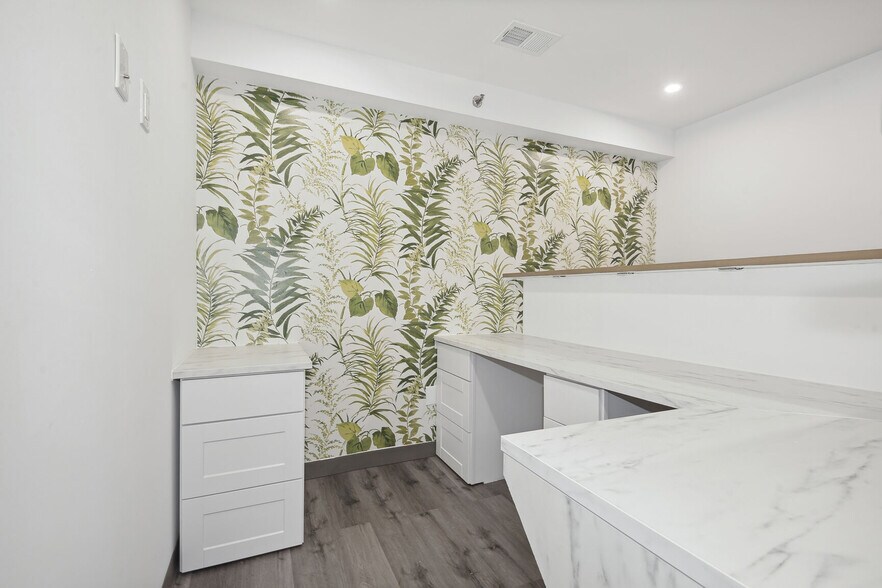 More Photos Of 731 Walker Rd, Great Falls Medical For Sale