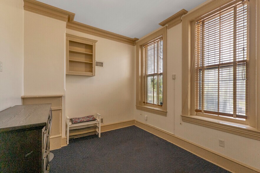 More Photos Of 1010 Pennsylvania Ave SE, Washington Hospitality For Sale