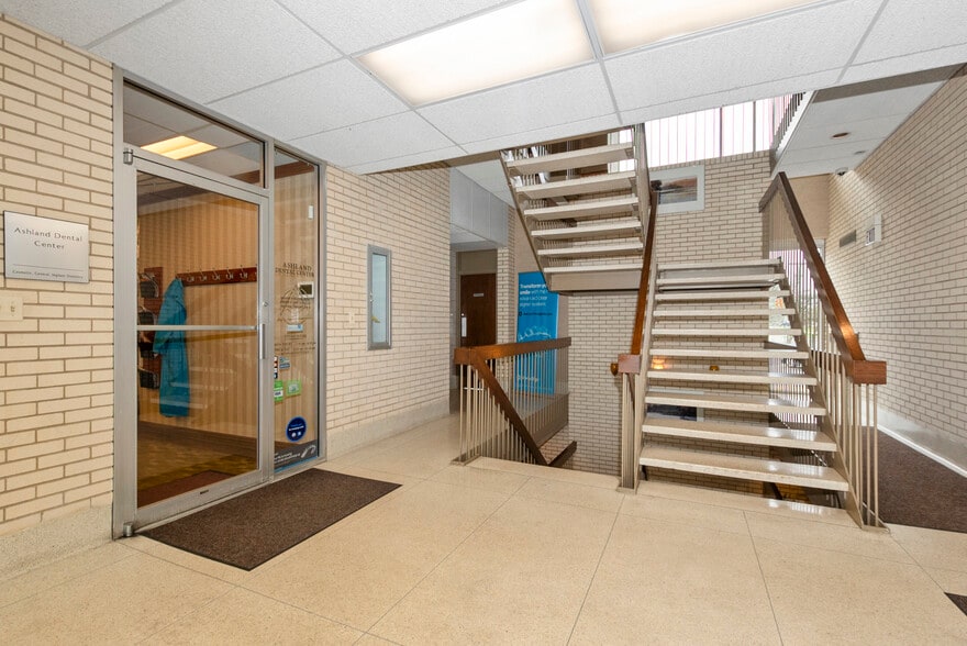 More Photos Of 500 Ashland Ave, Chicago Heights Medical For Sale