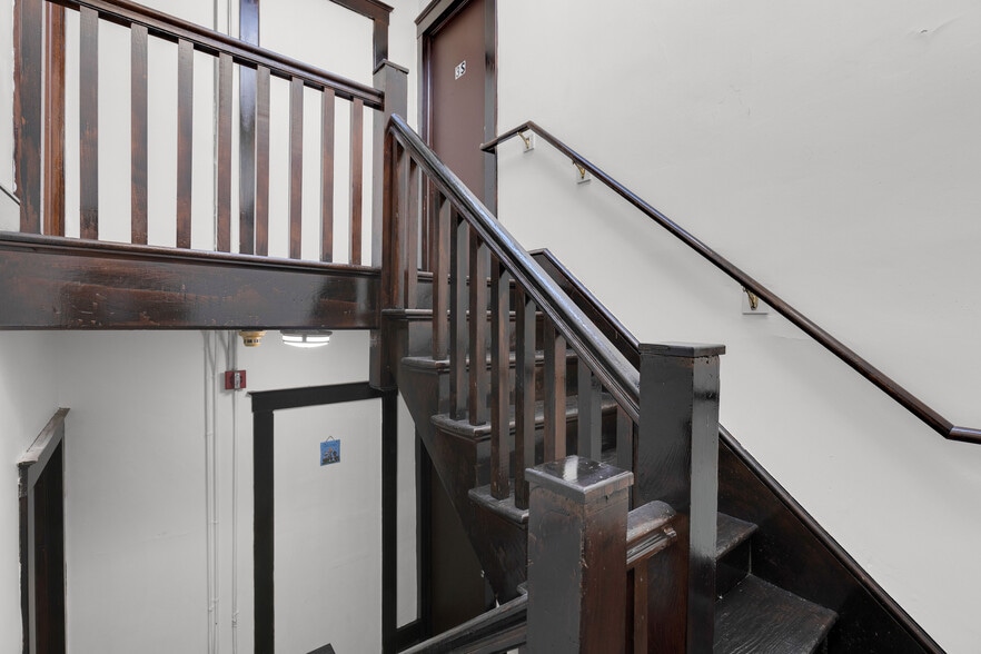 More Photos Of 24 Wilcox St, New Britain Apartments For Sale