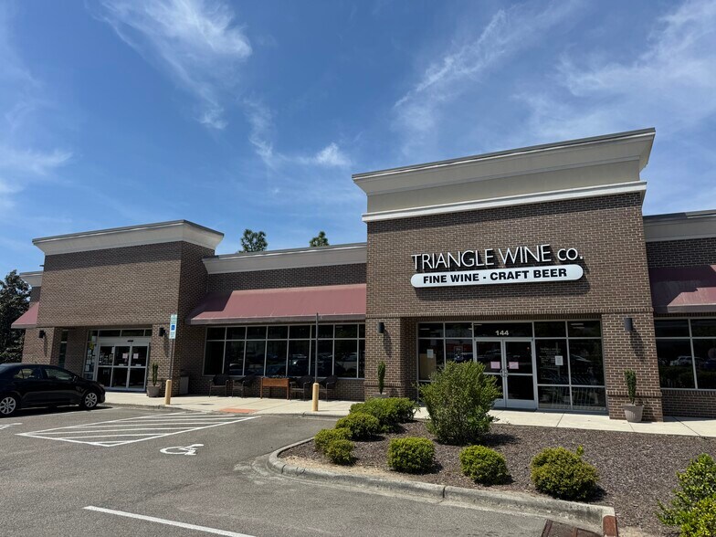 More Photos Of 144 Brucewood Rd, Southern Pines General Retail For Lease