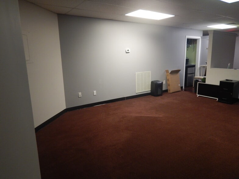 More Photos Of 200 Centerville Rd, Warwick Office Residential For Lease