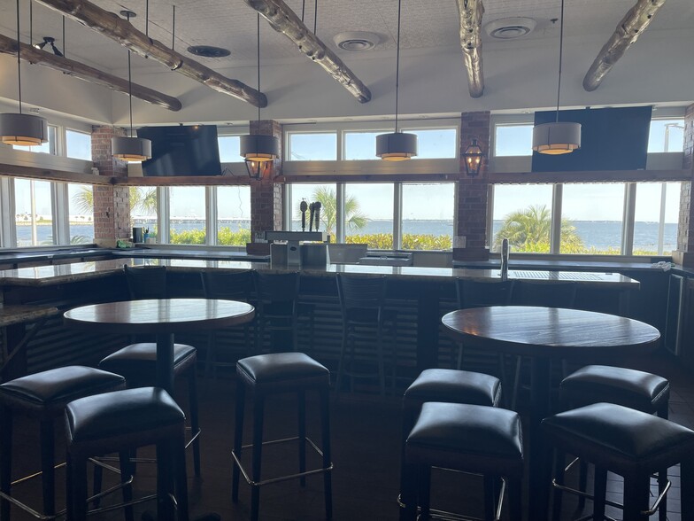 More Photos Of 905 E Gregory St, Pensacola Restaurant For Sale