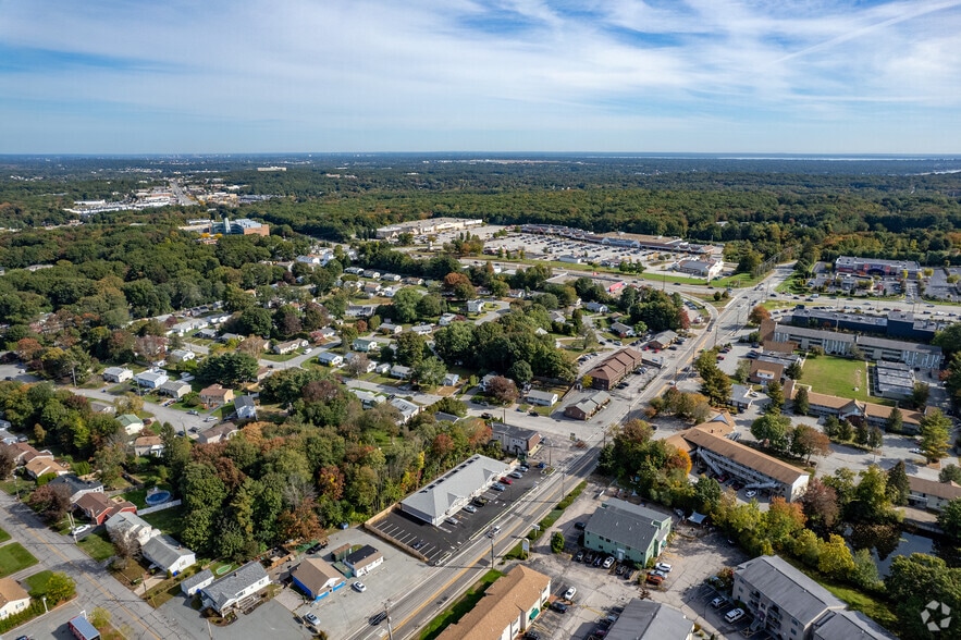 More Photos Of 294 Cowesett Ave, West Warwick General Retail For Lease