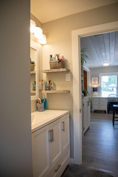 More Photos Of 2445 US-9 Rt, Peru Hotel For Sale