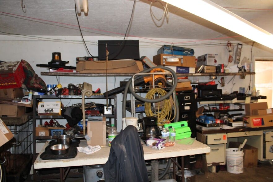 More Photos Of 1394 Joyce Ave, Columbus Flex For Sale