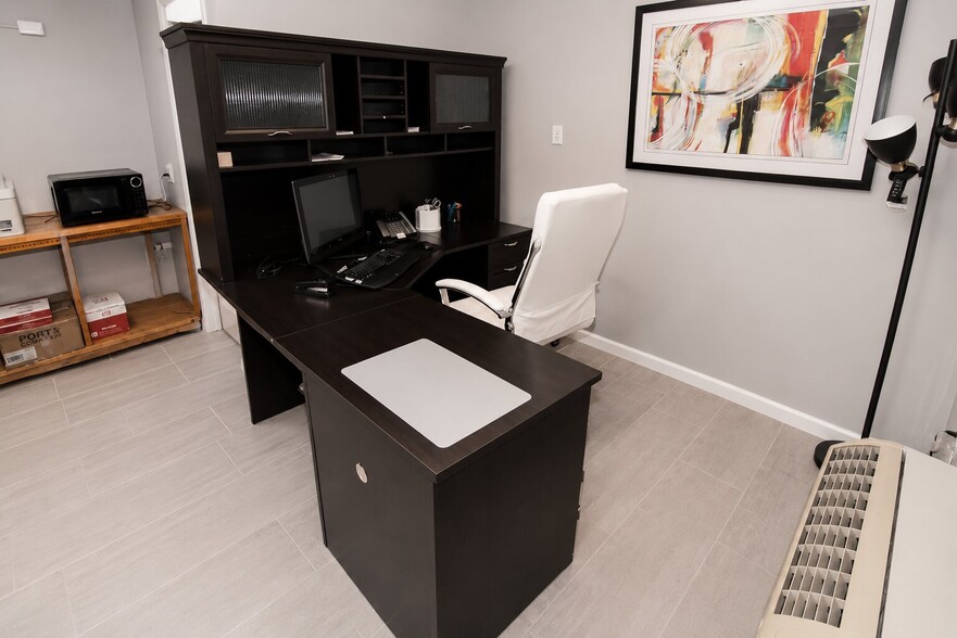 More Photos Of 400 Park Rd, Sevierville Office For Sale