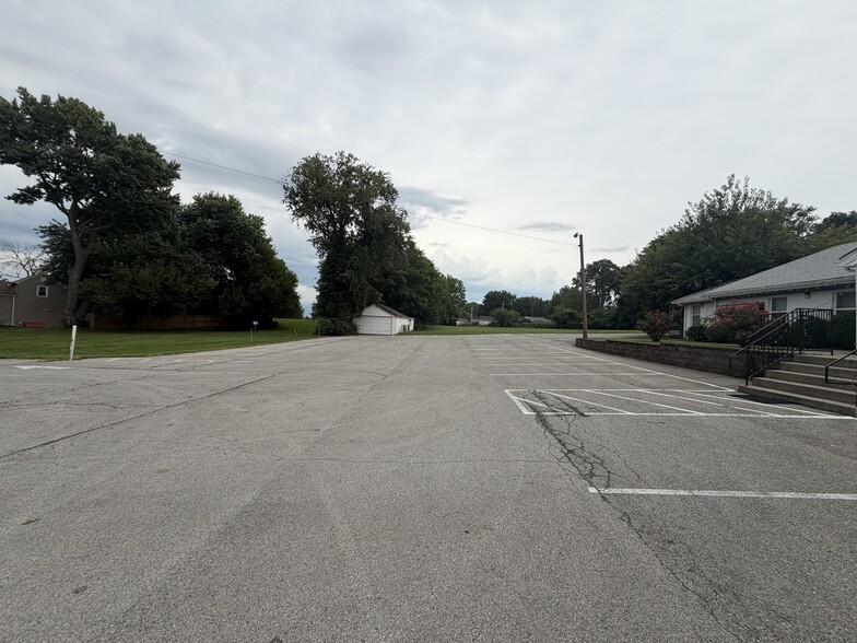 More Photos Of 198 Thompson Ave, Louisville Religious Facility For Sale