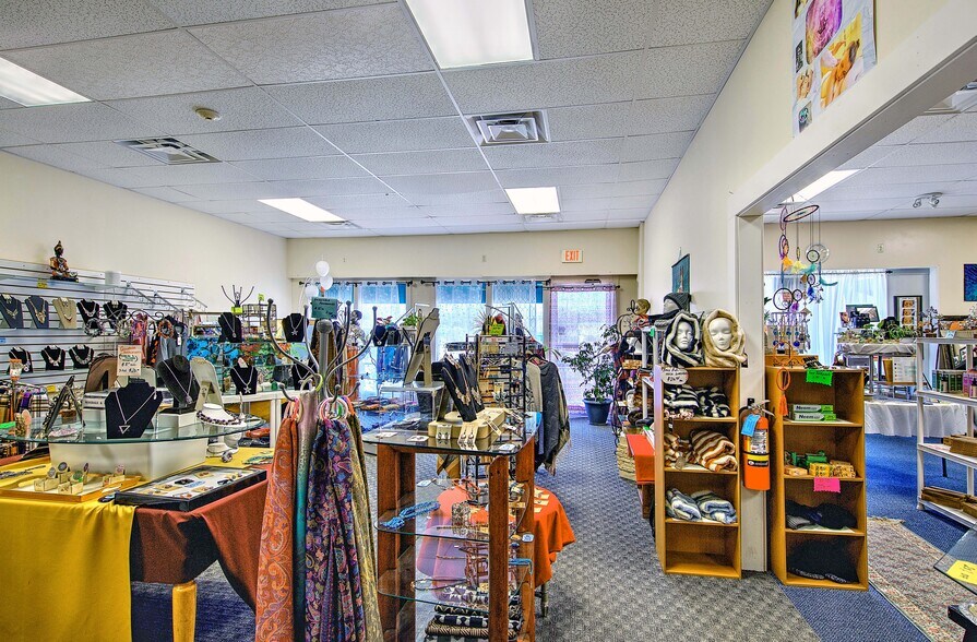 More Photos Of 628 Metacom Ave, Warren Storefront For Sale