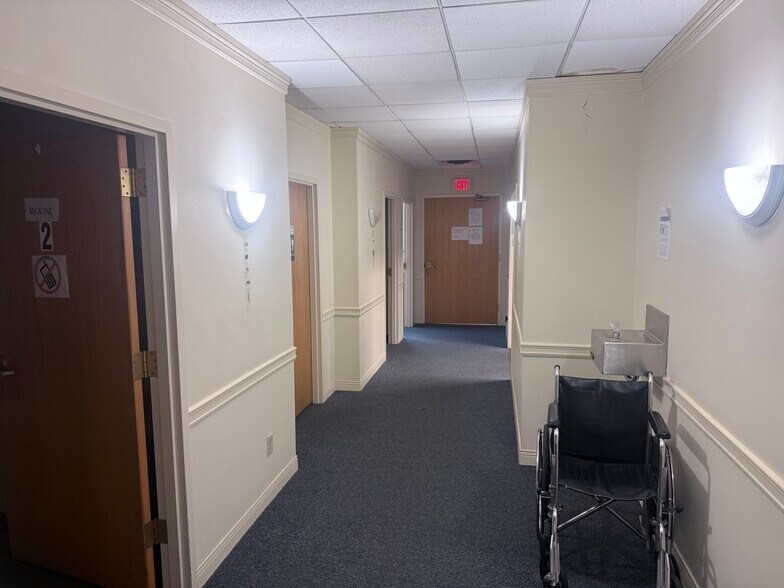More Photos Of 63 Shaker Rd, Albany Medical For Sale