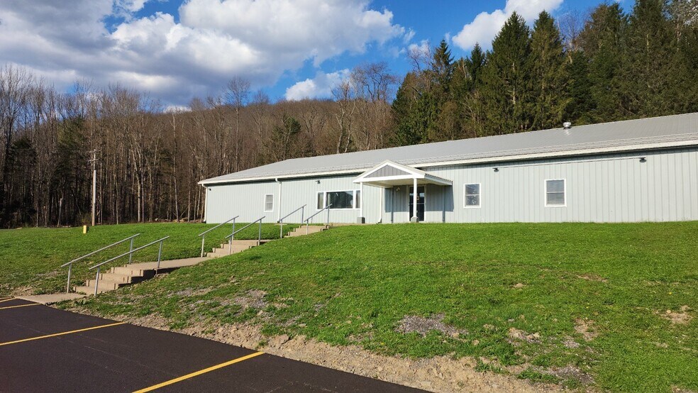 More Photos Of 4250 N State St, Salamanca Freestanding For Sale
