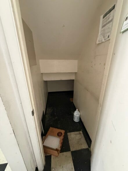 More Photos Of 3164 22nd St, San Francisco Apartments For Lease