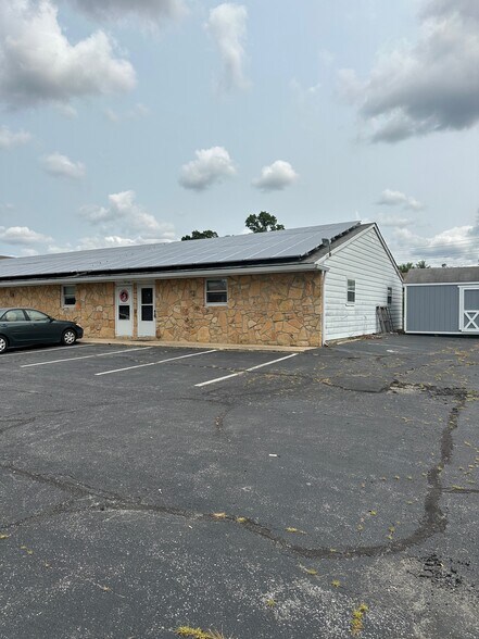 More Photos Of 110 Trenton Ave, Barrington Medical For Lease
