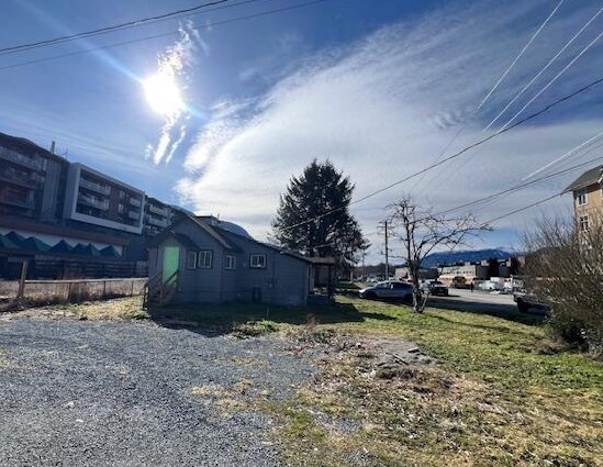 More Photos Of 1358-1366 Main St, Squamish Land For Sale