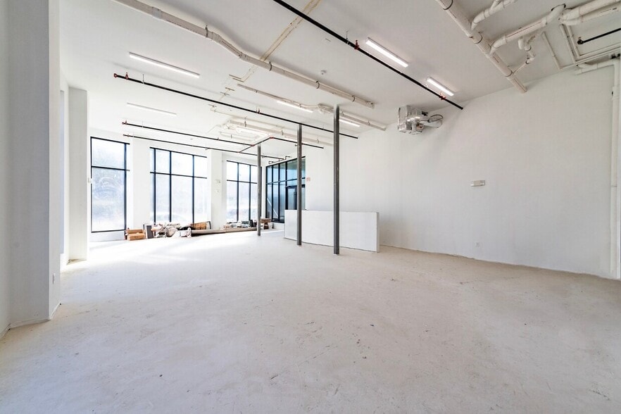 More Photos Of 4 Braintree St, Allston Apartments For Sale